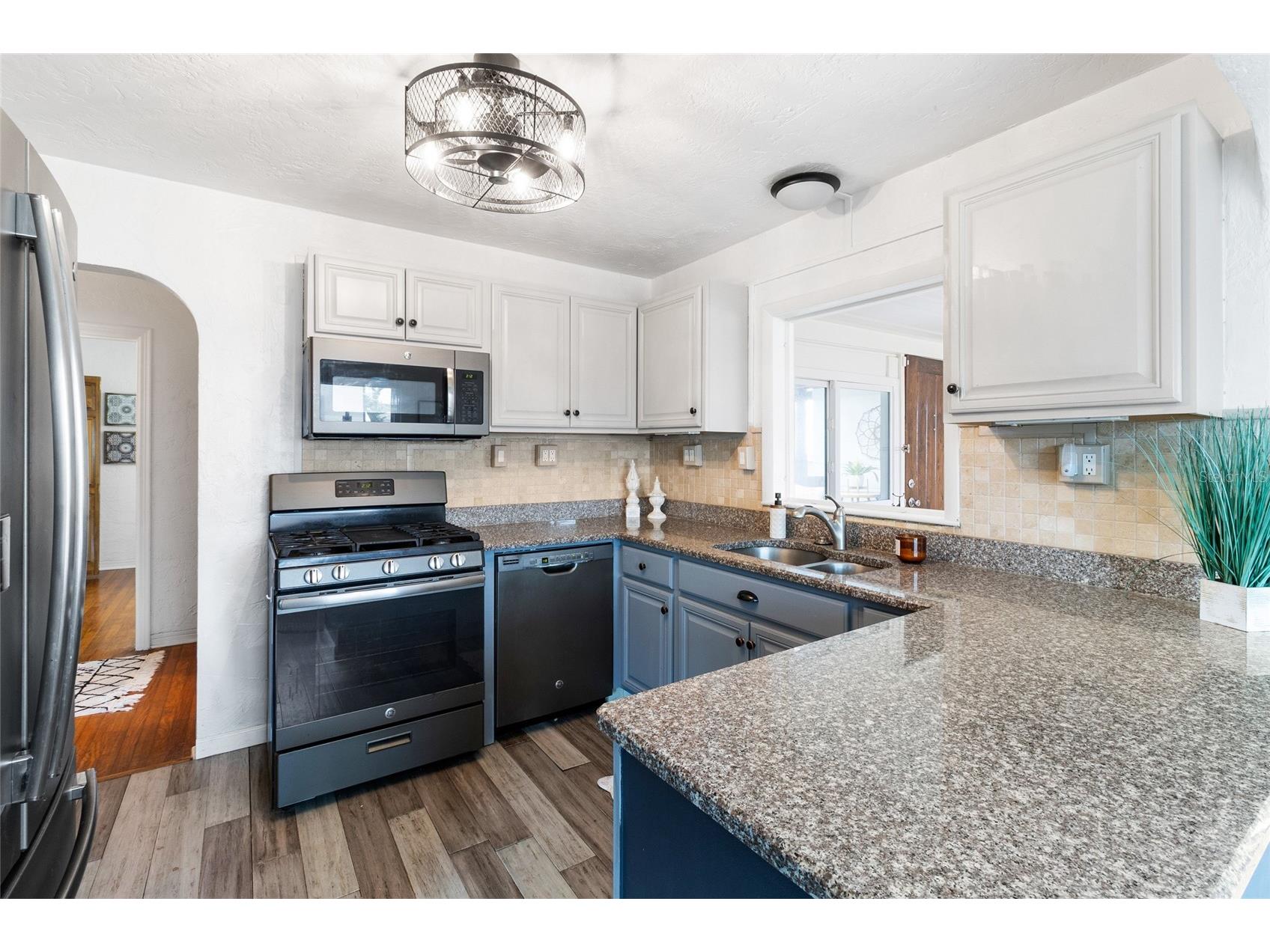 2820 53rd Street S Gulfport FL 33707 TB8515485 image13