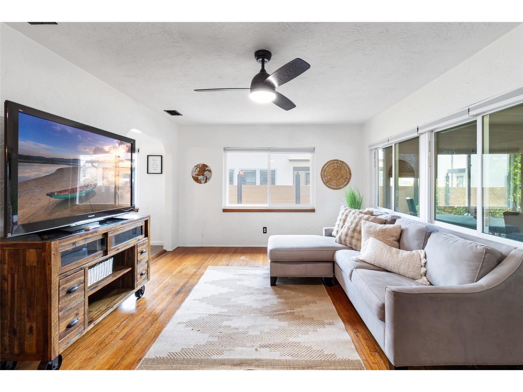 2820 53rd Street S Gulfport FL 33707 TB8515485 image6