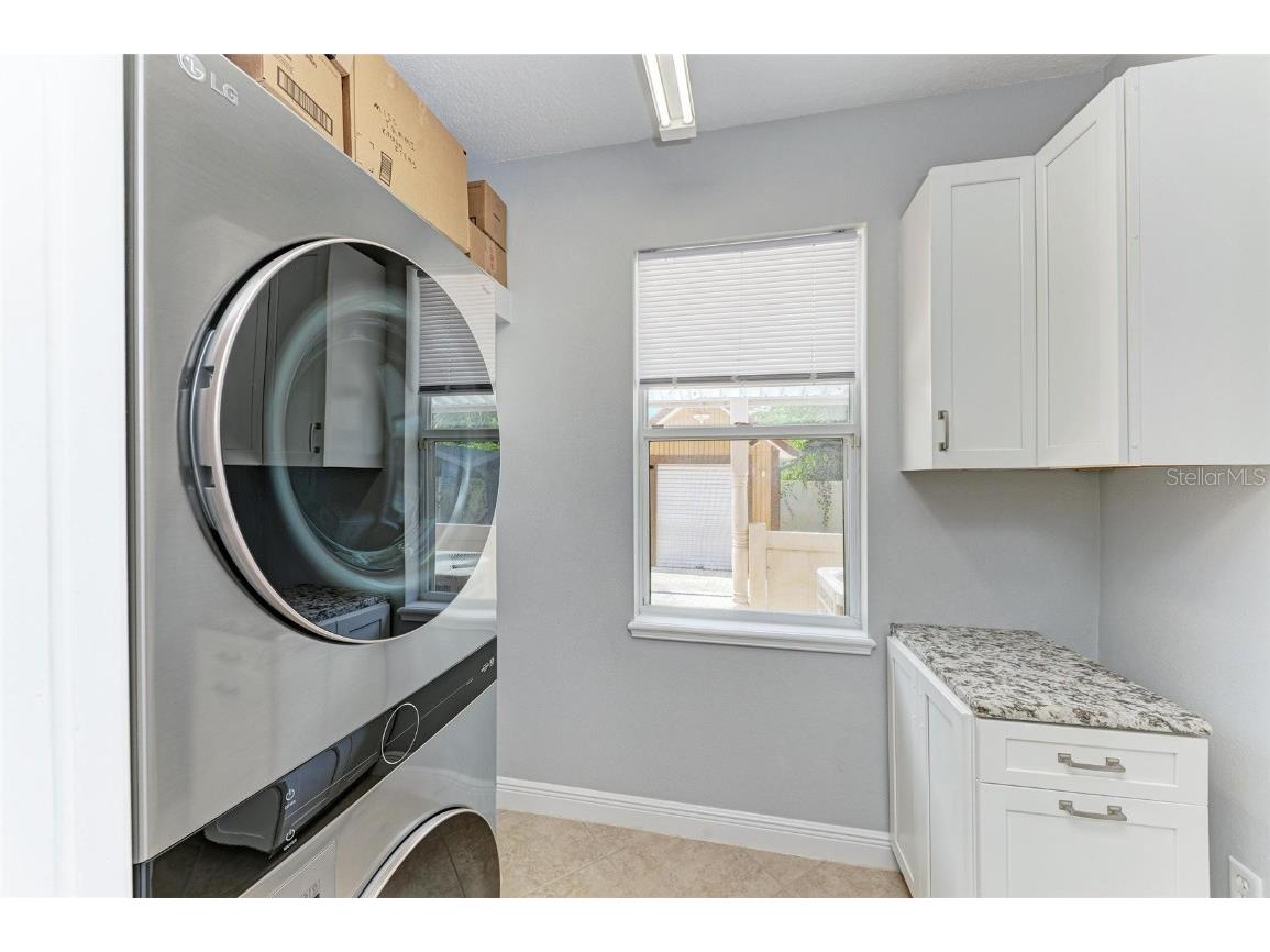 2820 Alliance Avenue Sarasota FL 34231 A4662990 image15