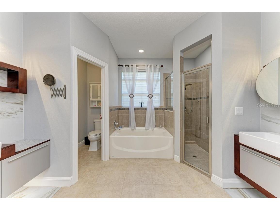 2820 Alliance Avenue Sarasota FL 34231 A4662990 image31