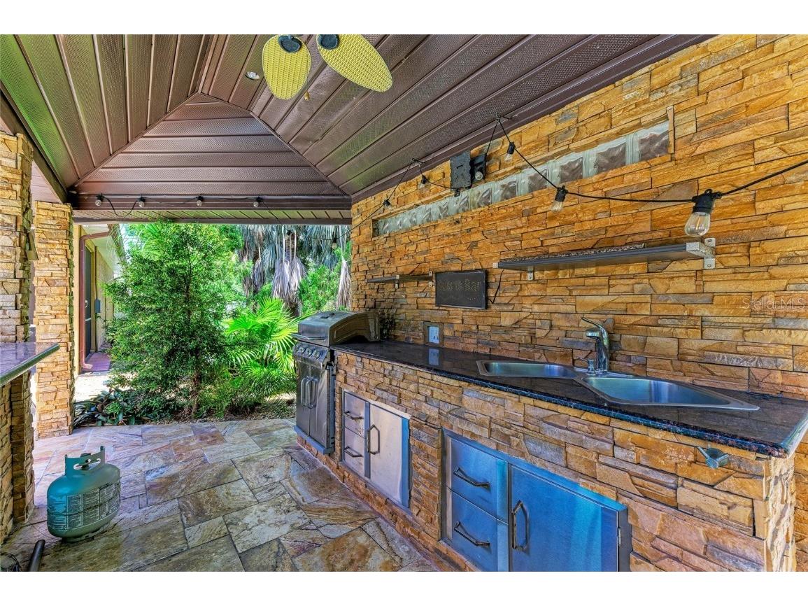 2820 Alliance Avenue Sarasota FL 34231 A4662990 image52