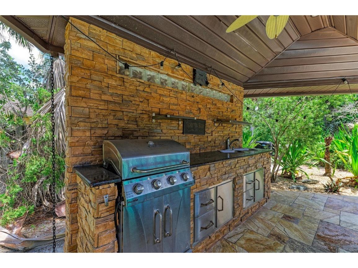 2820 Alliance Avenue Sarasota FL 34231 A4662990 image53