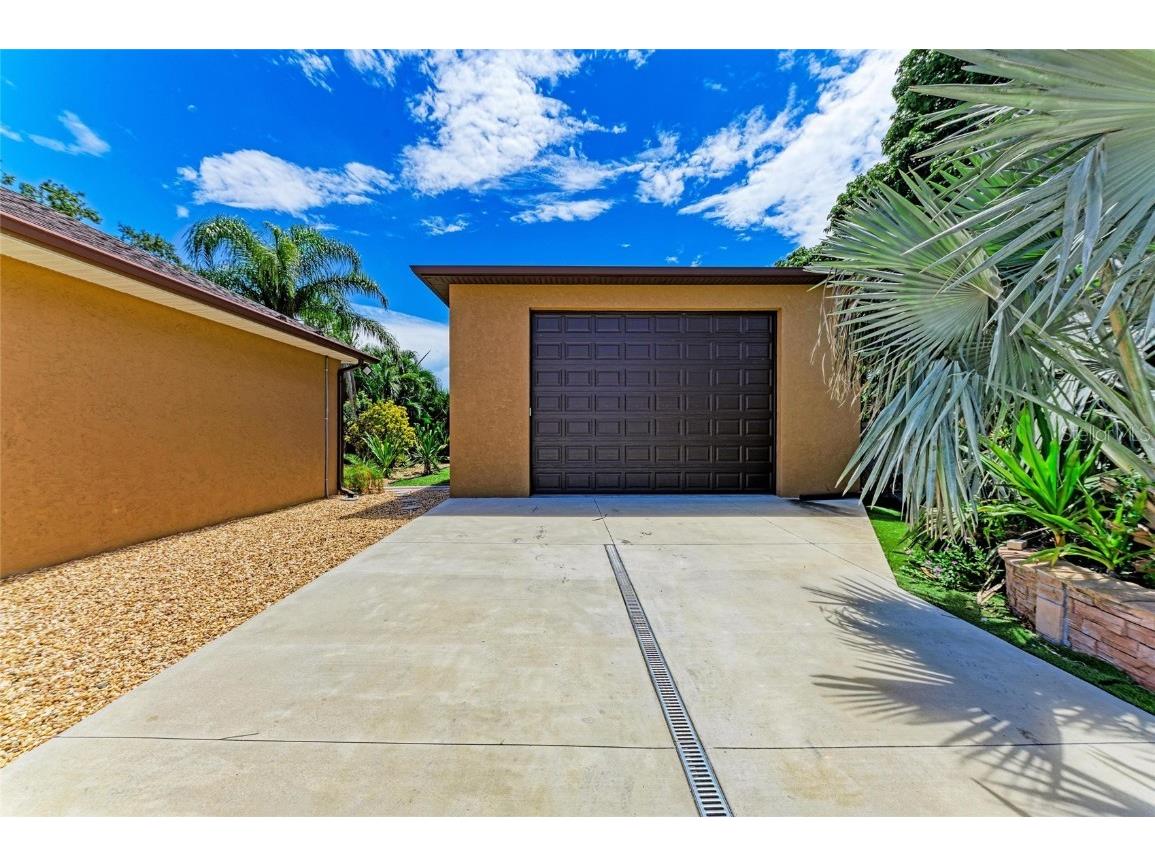 2820 Alliance Avenue Sarasota FL 34231 A4662990 image62