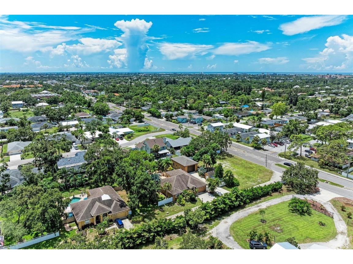 2820 Alliance Avenue Sarasota FL 34231 A4662990 image70
