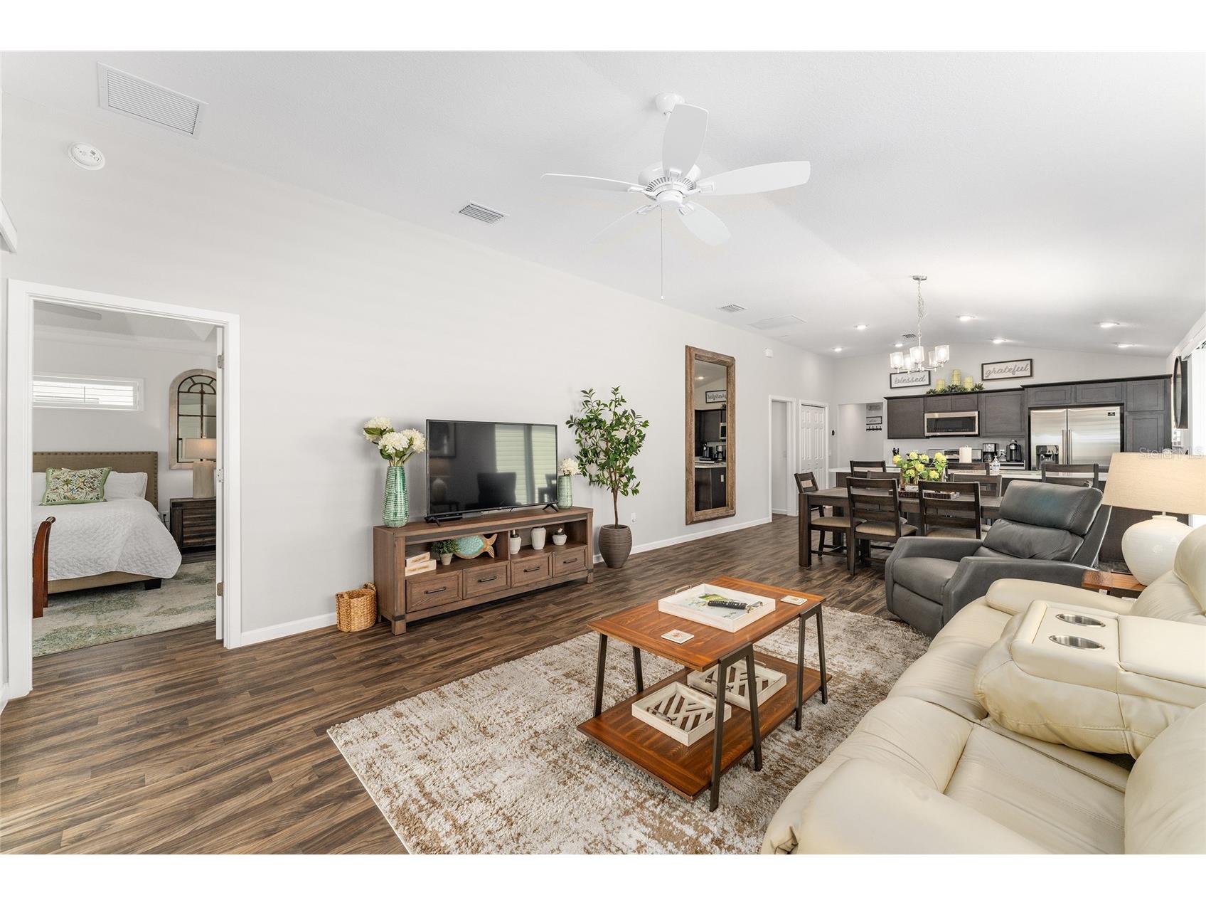 2820 Christopher Court The Villages FL 32163 A4691527 image7