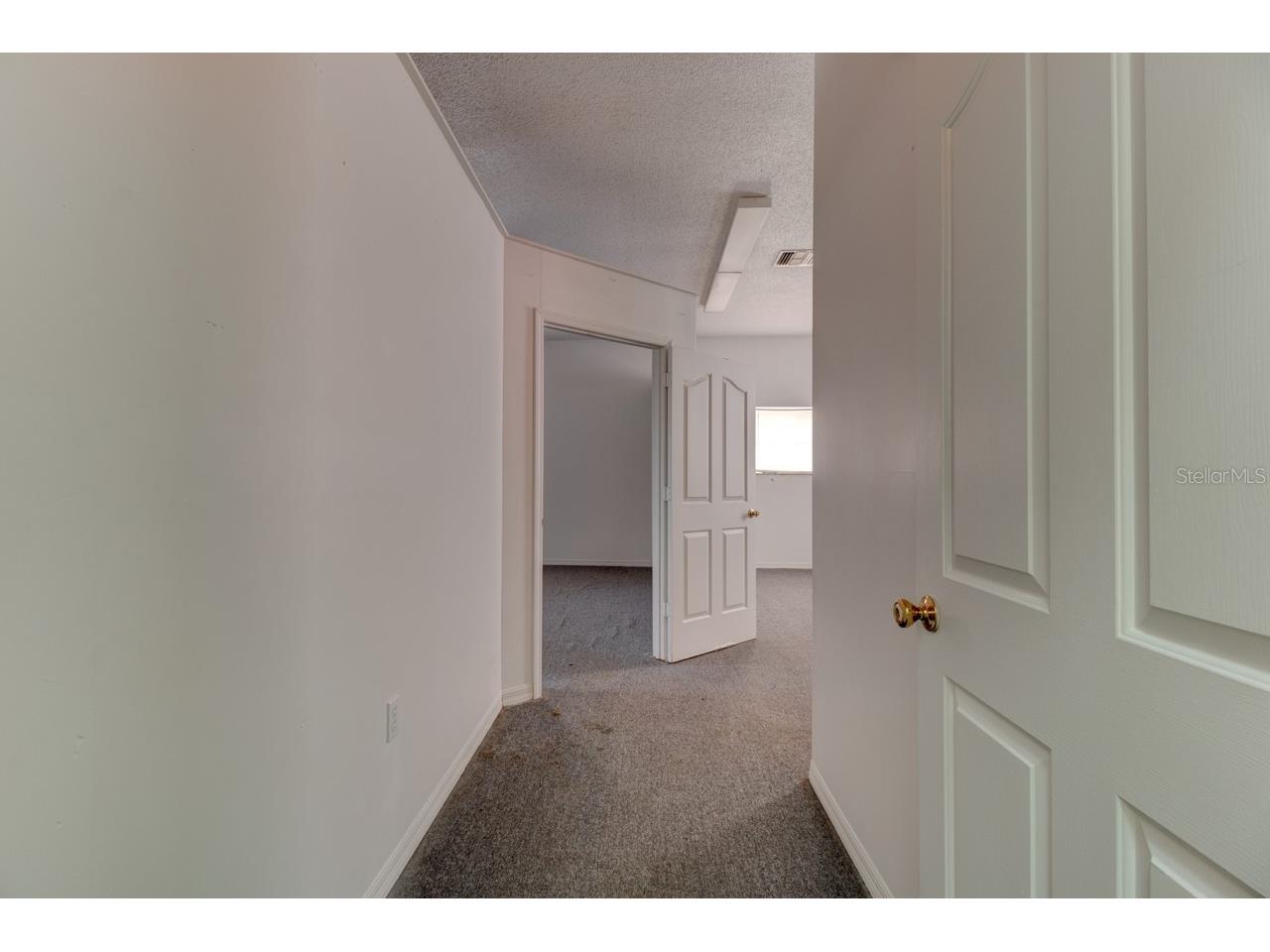 2820 Howland Boulevard Deltona FL 32725 V4935462 image36