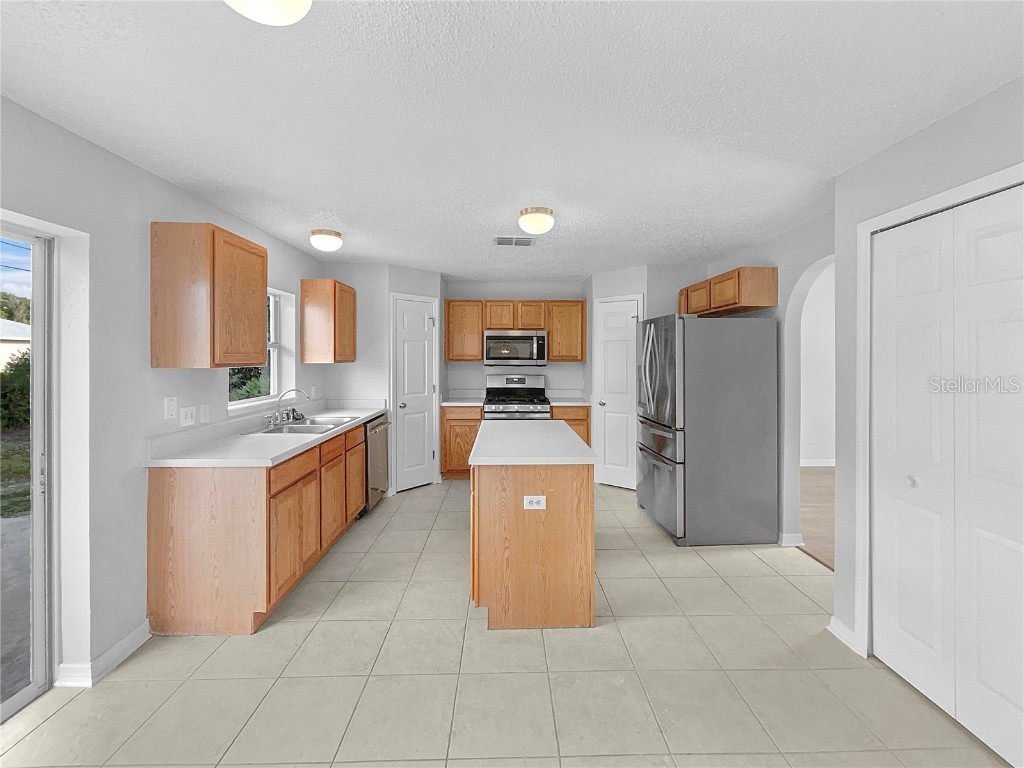 2820 Kimberly Drive Deltona FL 32738 O6371473 image2