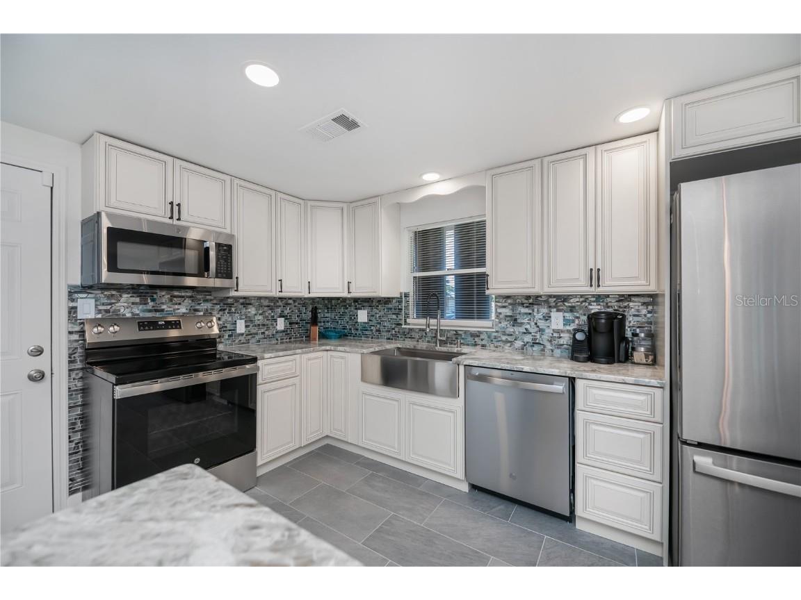 2820 Marlin Place Punta Gorda FL 33950 - BISCAYNE CANAL C7517645 image18