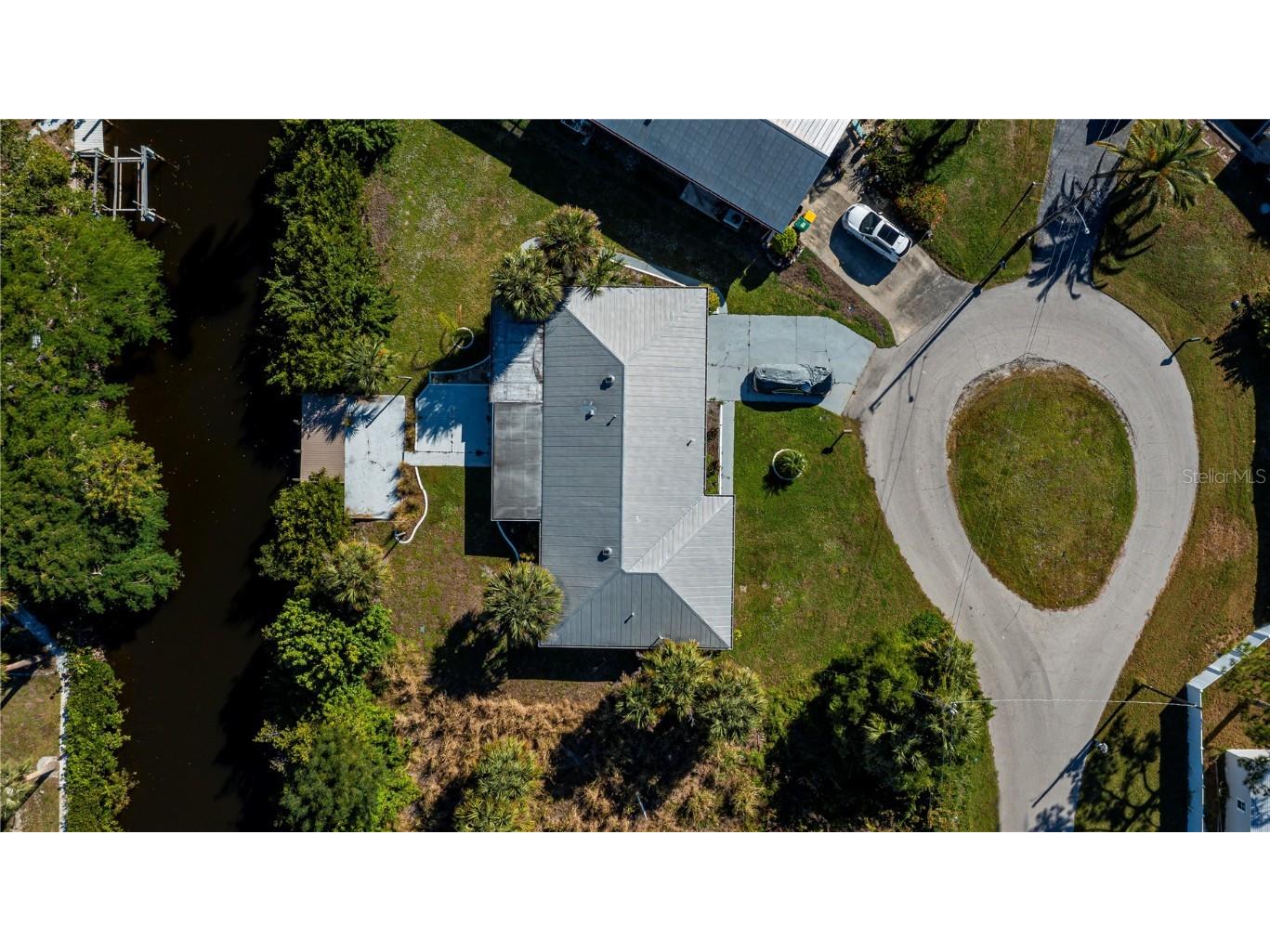 2820 Marlin Place Punta Gorda FL 33950 - BISCAYNE CANAL C7517645 image4