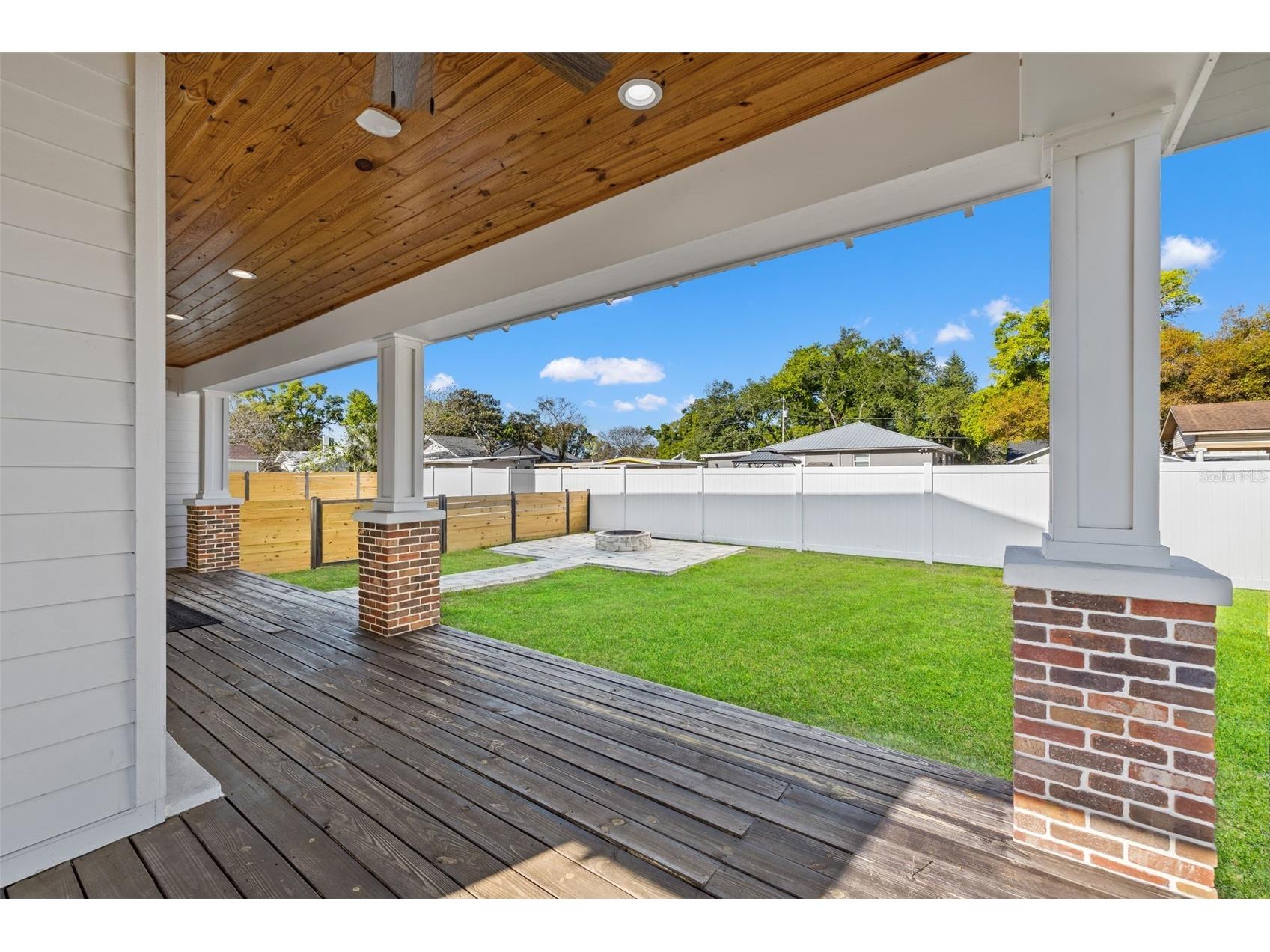 2820 N Central Court Tampa FL 33602 TB8490988 image46