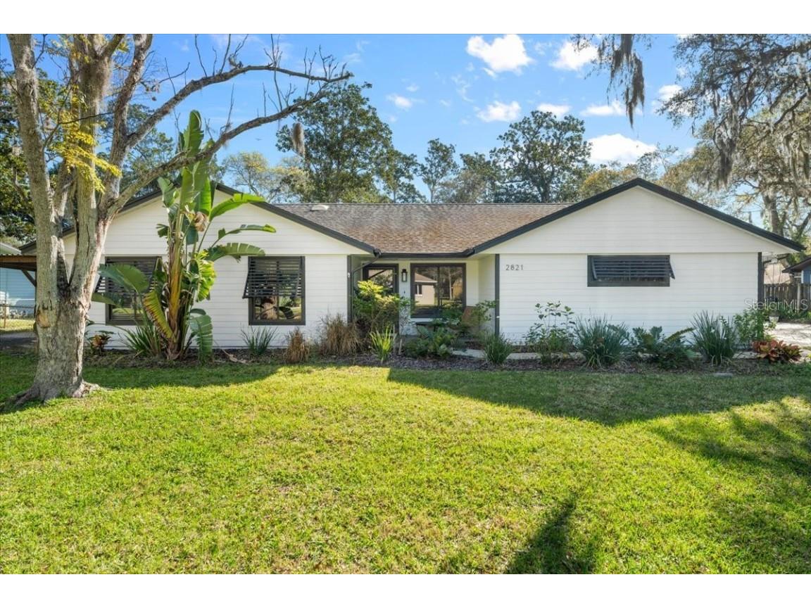 2821 Glenwood Avenue New Smyrna Beach FL 32168 V4934884 image1