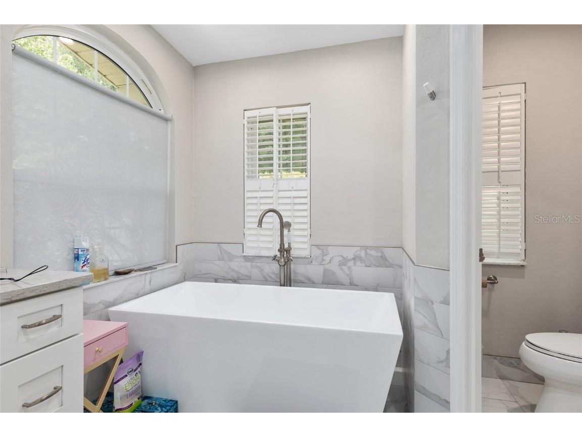 2821 NW 12th Place Gainesville FL 32605 GC535465 image36