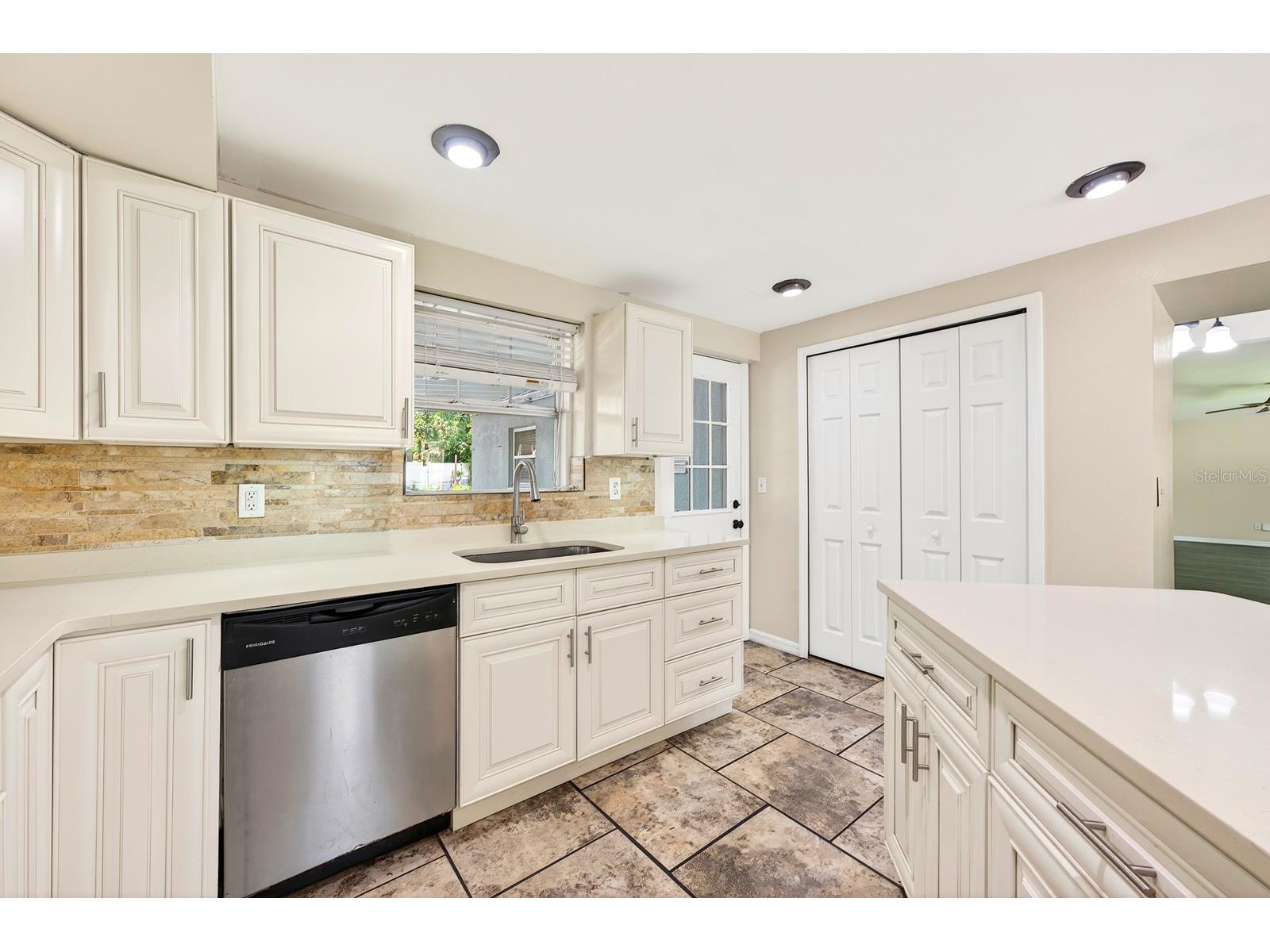 2821 Touraine Avenue Orlando FL 32812 O6407890 image17