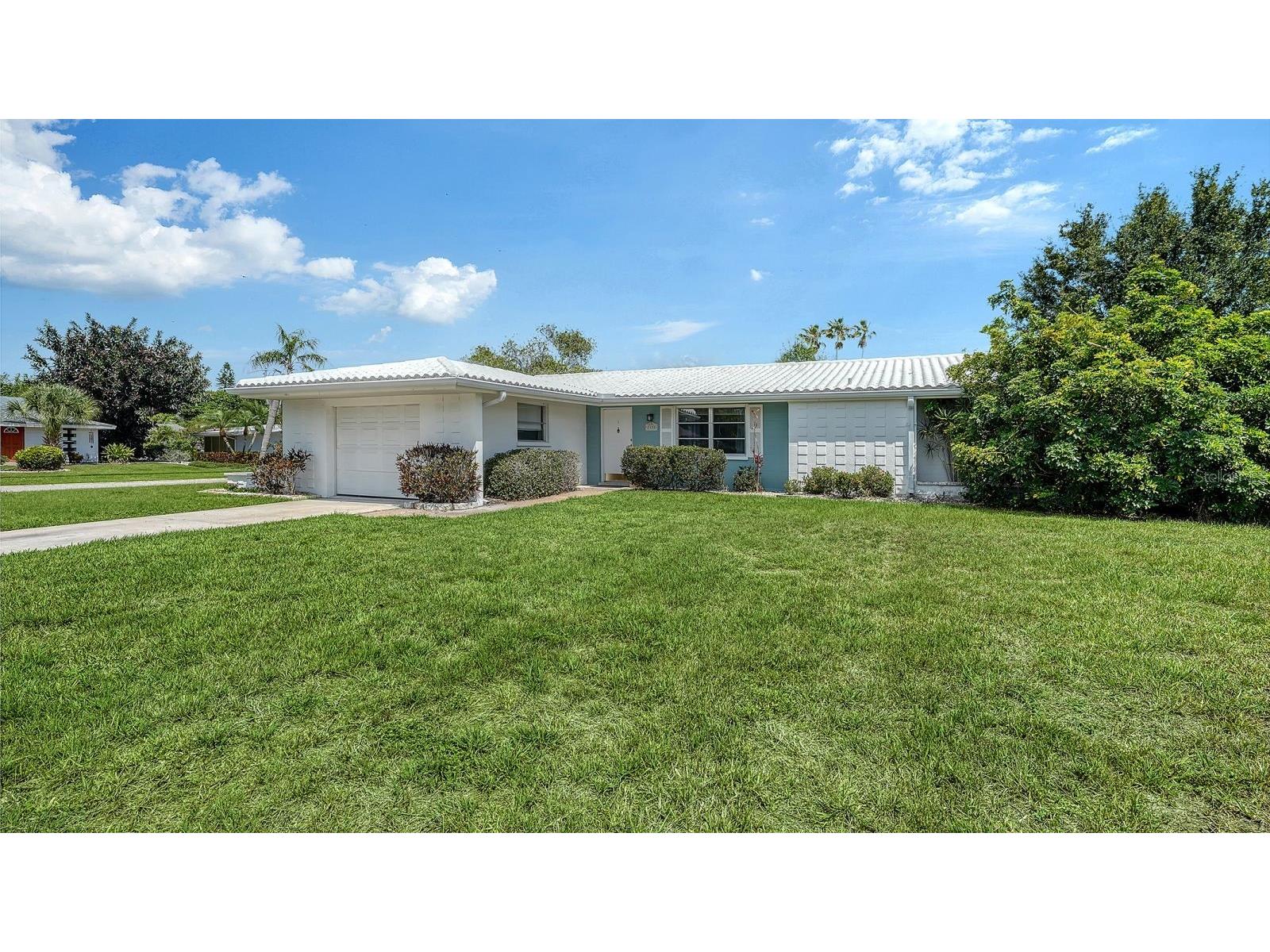 2822 Safe Harbor Circle Sarasota FL 34231 A4694591 image10
