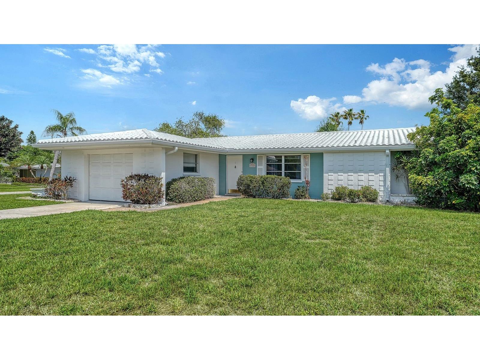 2822 Safe Harbor Circle Sarasota FL 34231 A4694591 image11