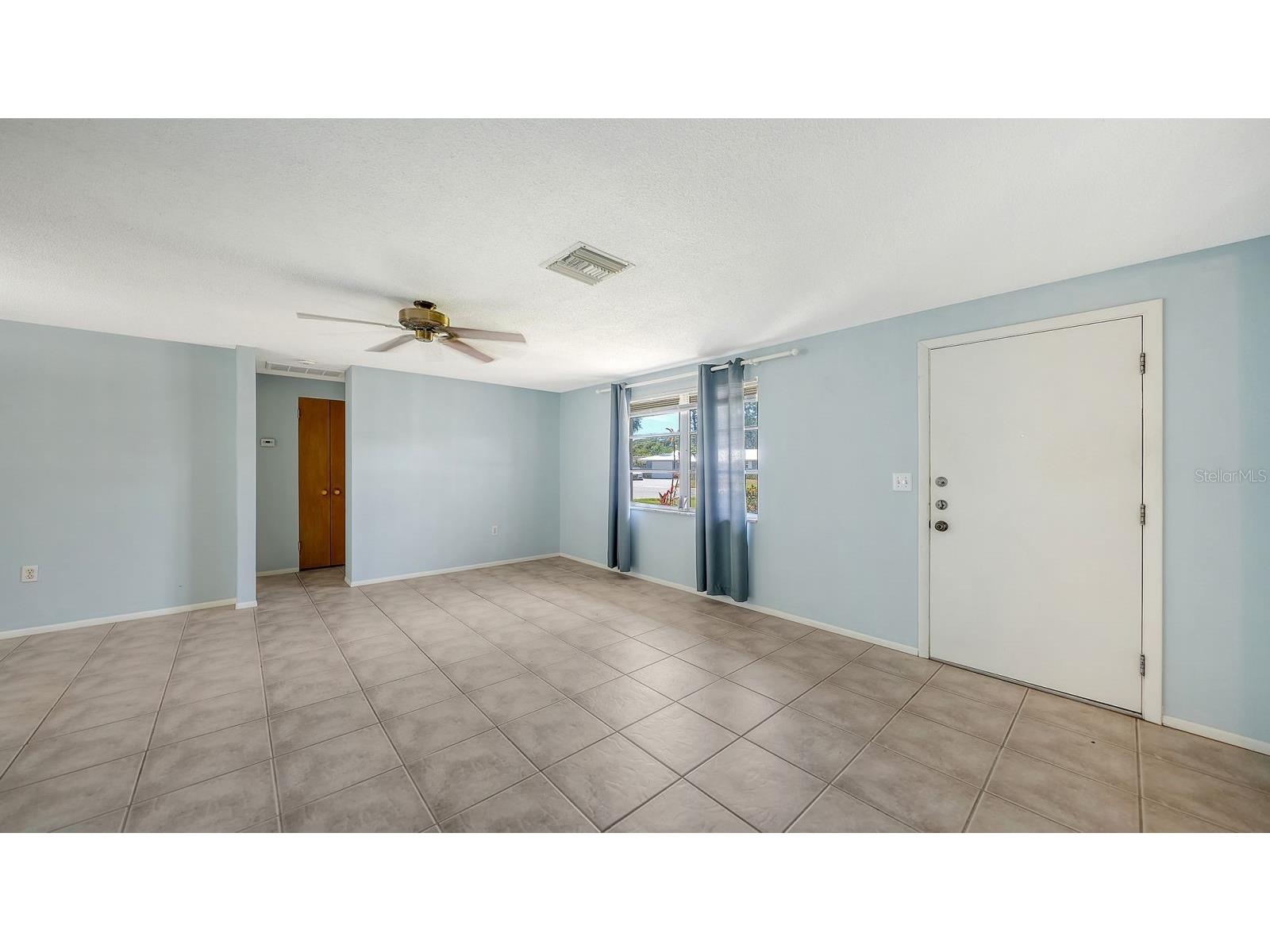 2822 Safe Harbor Circle Sarasota FL 34231 A4694591 image15