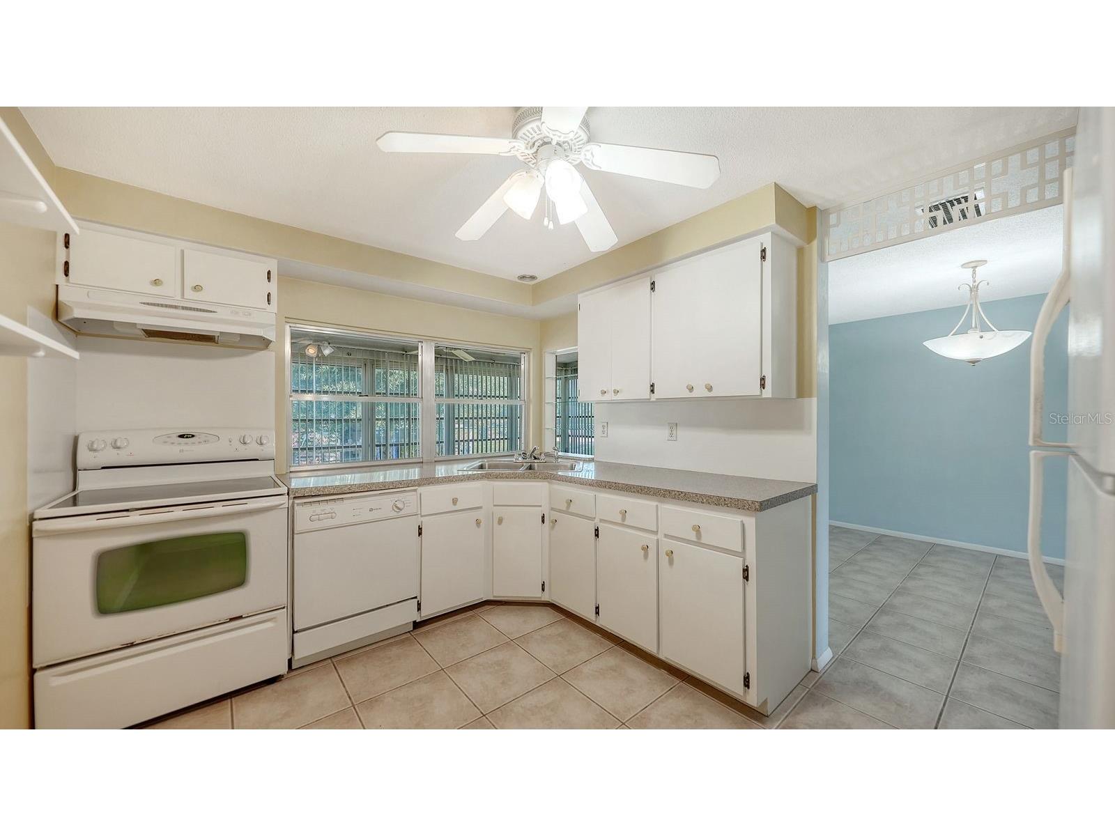 2822 Safe Harbor Circle Sarasota FL 34231 A4694591 image18