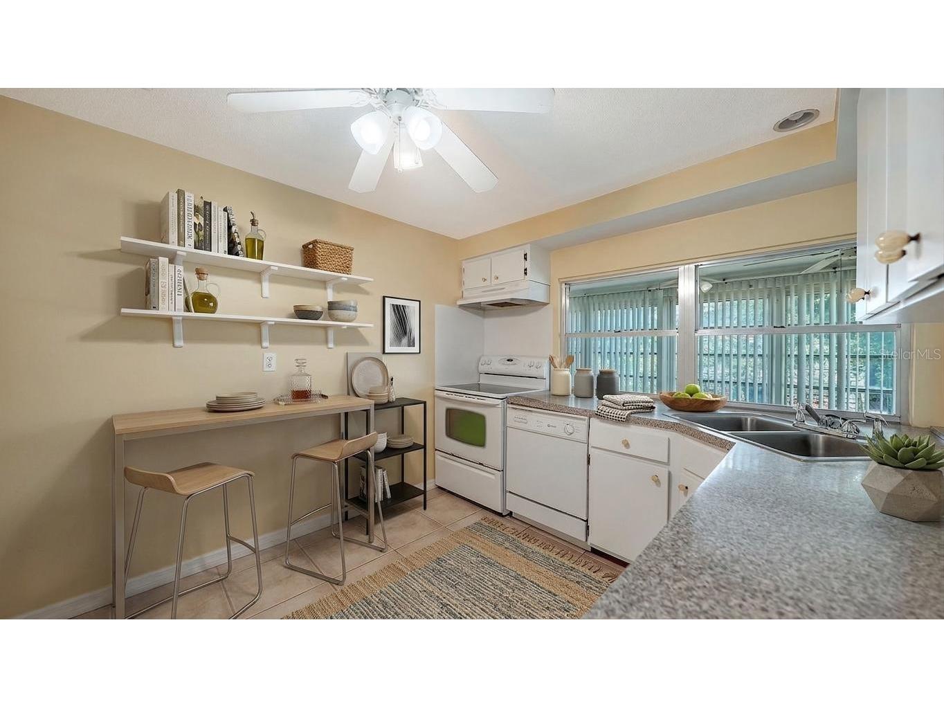 2822 Safe Harbor Circle Sarasota FL 34231 A4694591 image20