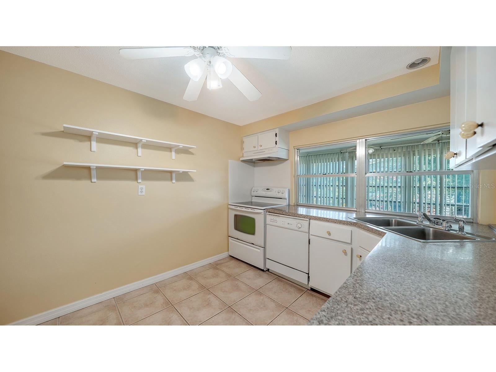 2822 Safe Harbor Circle Sarasota FL 34231 A4694591 image21