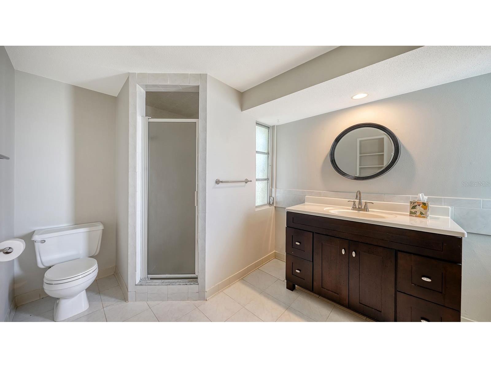 2822 Safe Harbor Circle Sarasota FL 34231 A4694591 image32