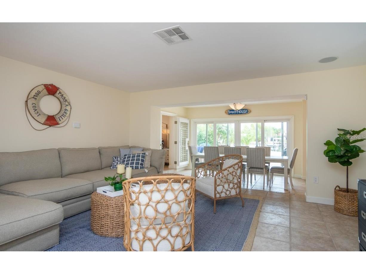 2822 W Vina Del Mar Boulevard Saint Pete Beach FL 33706 U8236654 image32