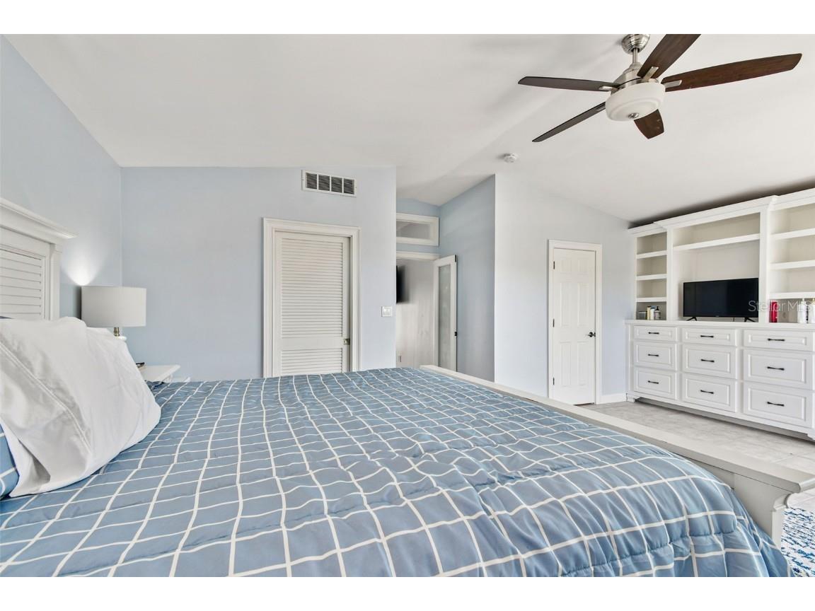 2822 W Vina Del Mar Boulevard Saint Pete Beach FL 33706 U8236654 image80