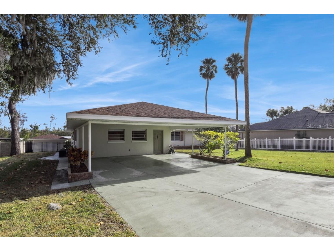 28228 Tammi Drive Tavares FL 32778 - LAKE BEAUCLAIR O6361564 image2