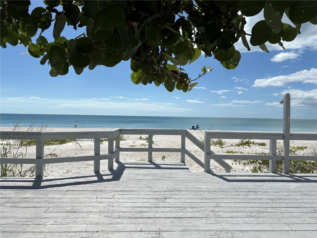 2823 Gulf Of Mexico Drive Longboat Key FL 34228 A4667245 image11