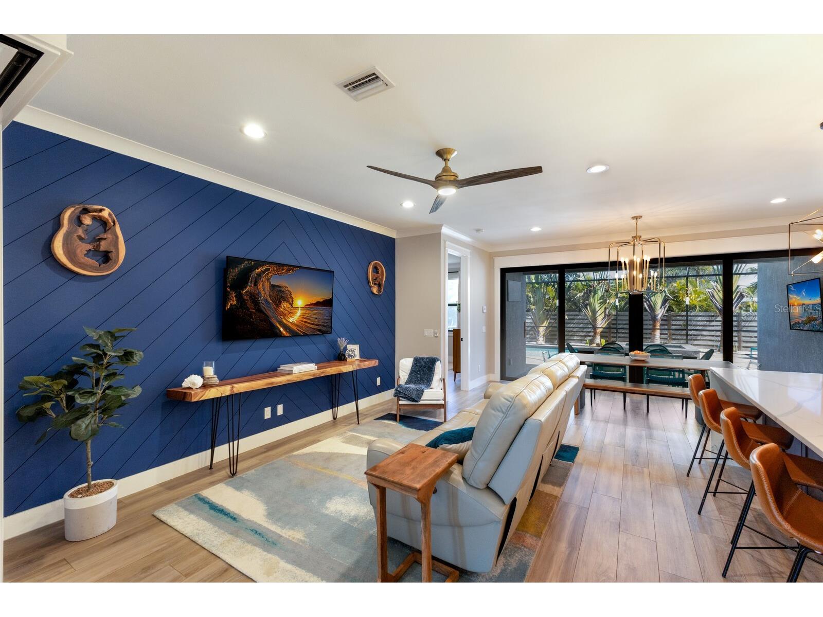 2823 Marshall Drive Sarasota FL 34239 A4690497 image6