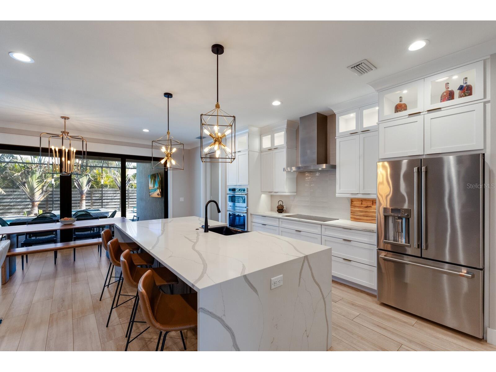 2823 Marshall Drive Sarasota FL 34239 A4690497 image9