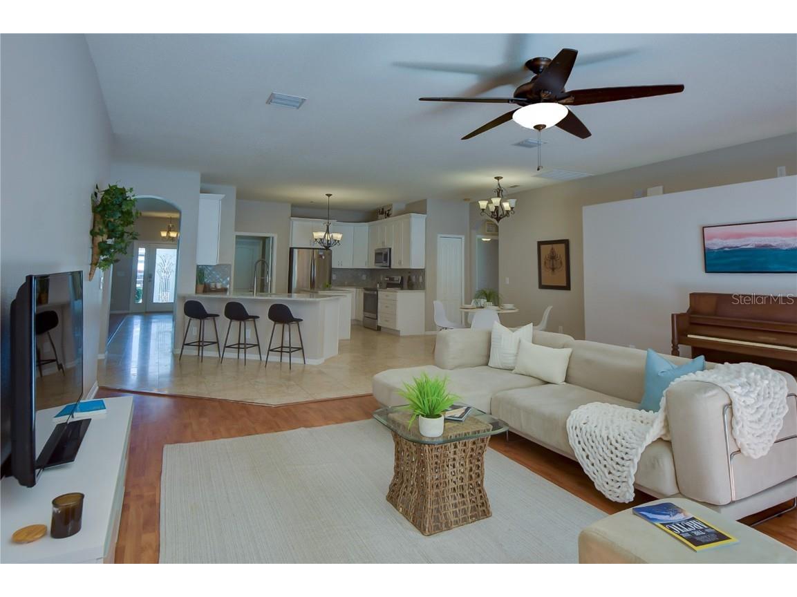 2823 Windcrest Oaks Court Valrico FL 33594 TB8439440 image4