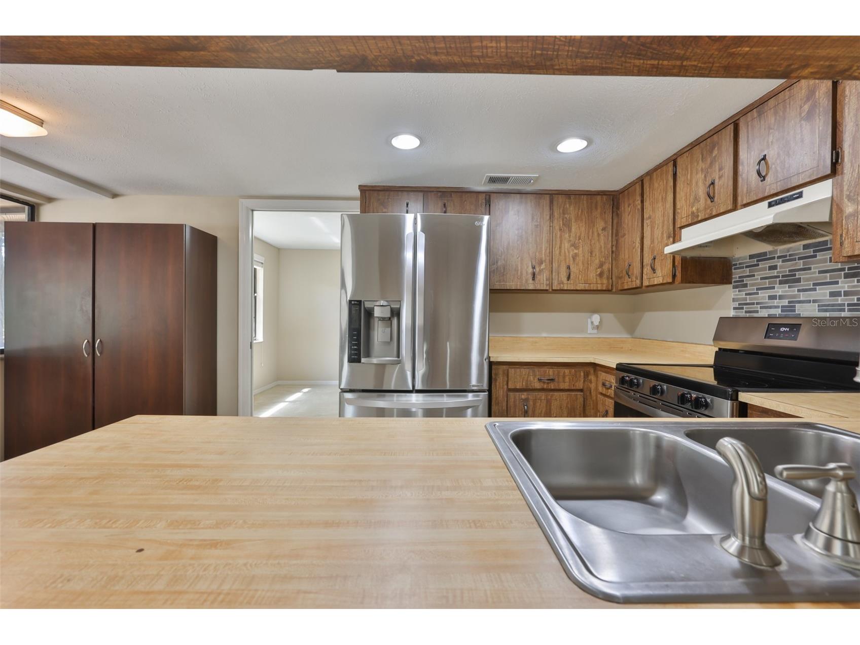 2824 Bellwood Drive Brandon FL 33511 TB8509162 image13
