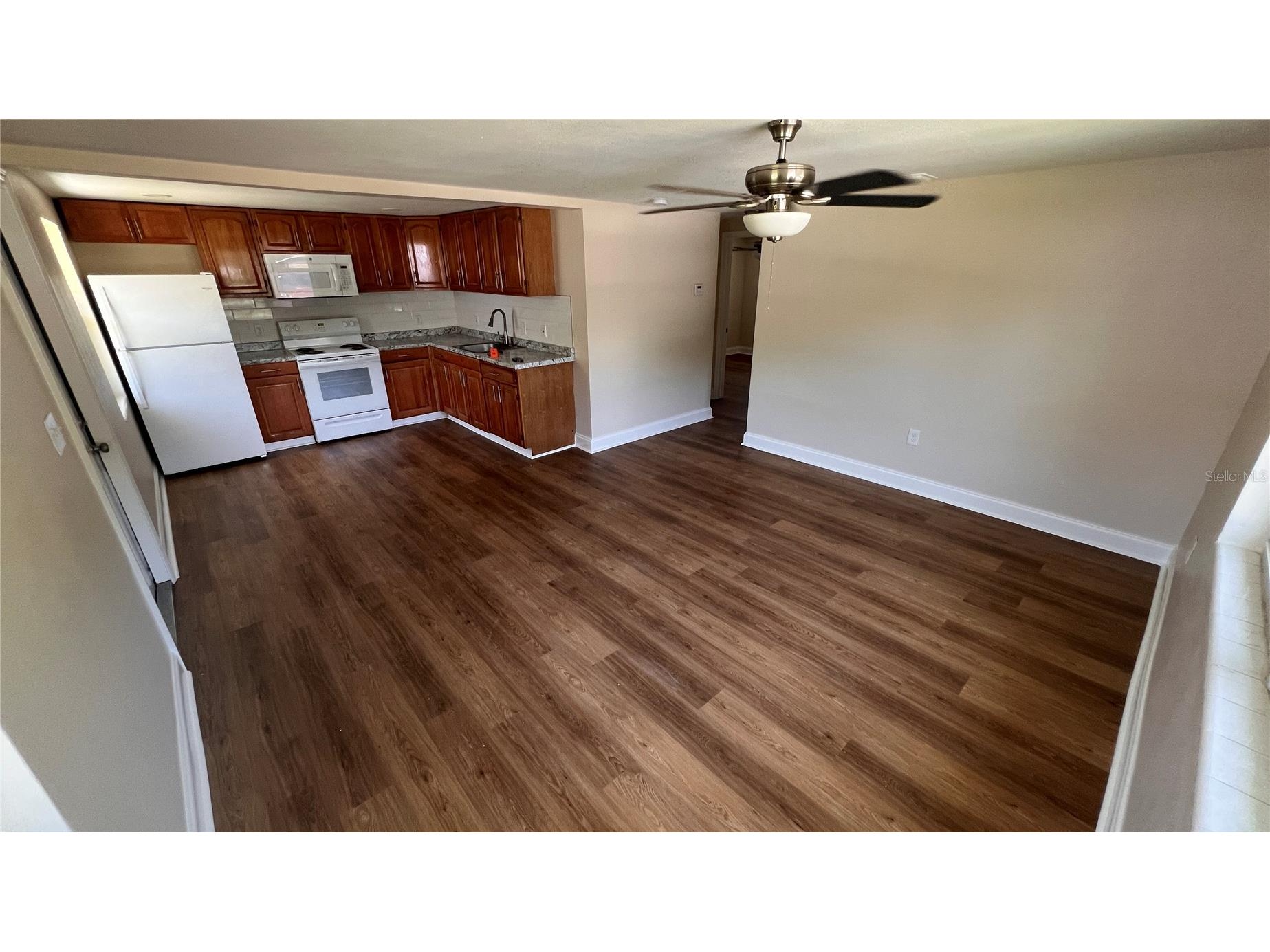 2824 Meadow View Avenue Largo FL 33771 TB8467211 image2