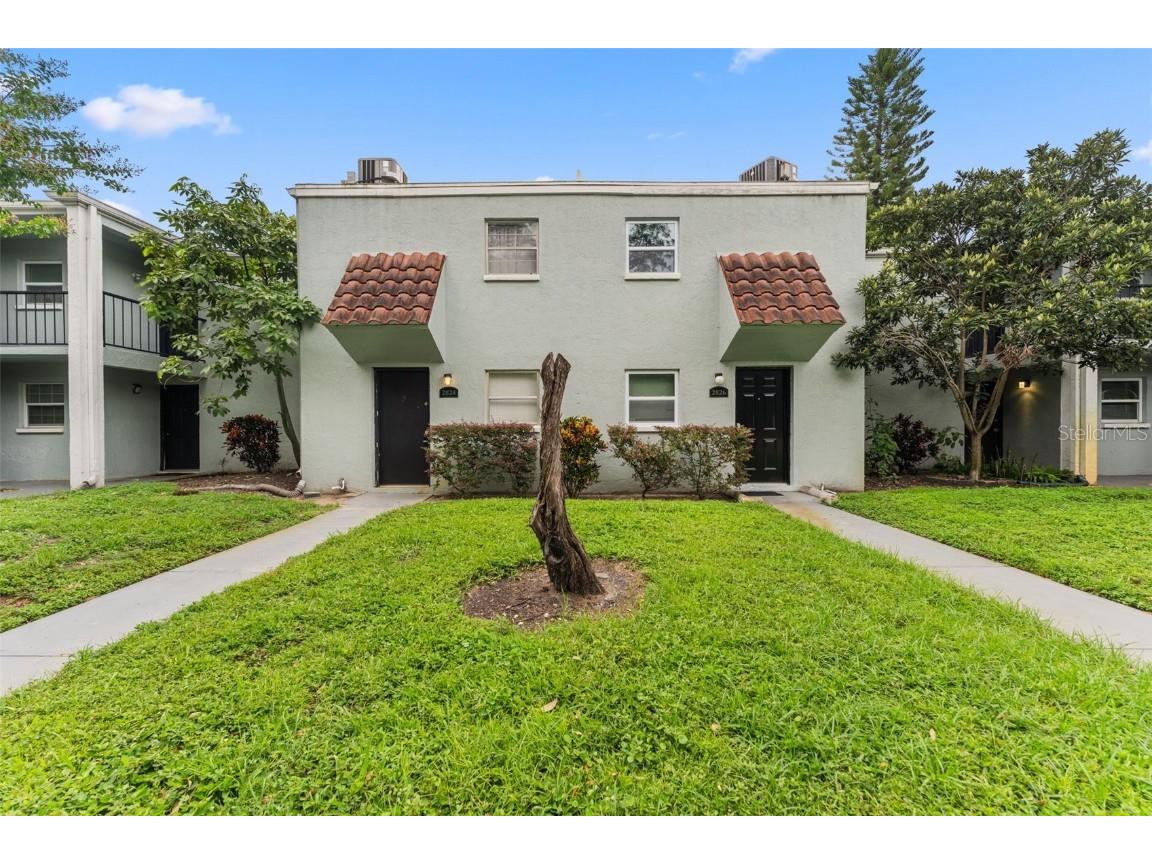 2824 Somerset Park Drive Tampa FL 33613 U8253972 image1