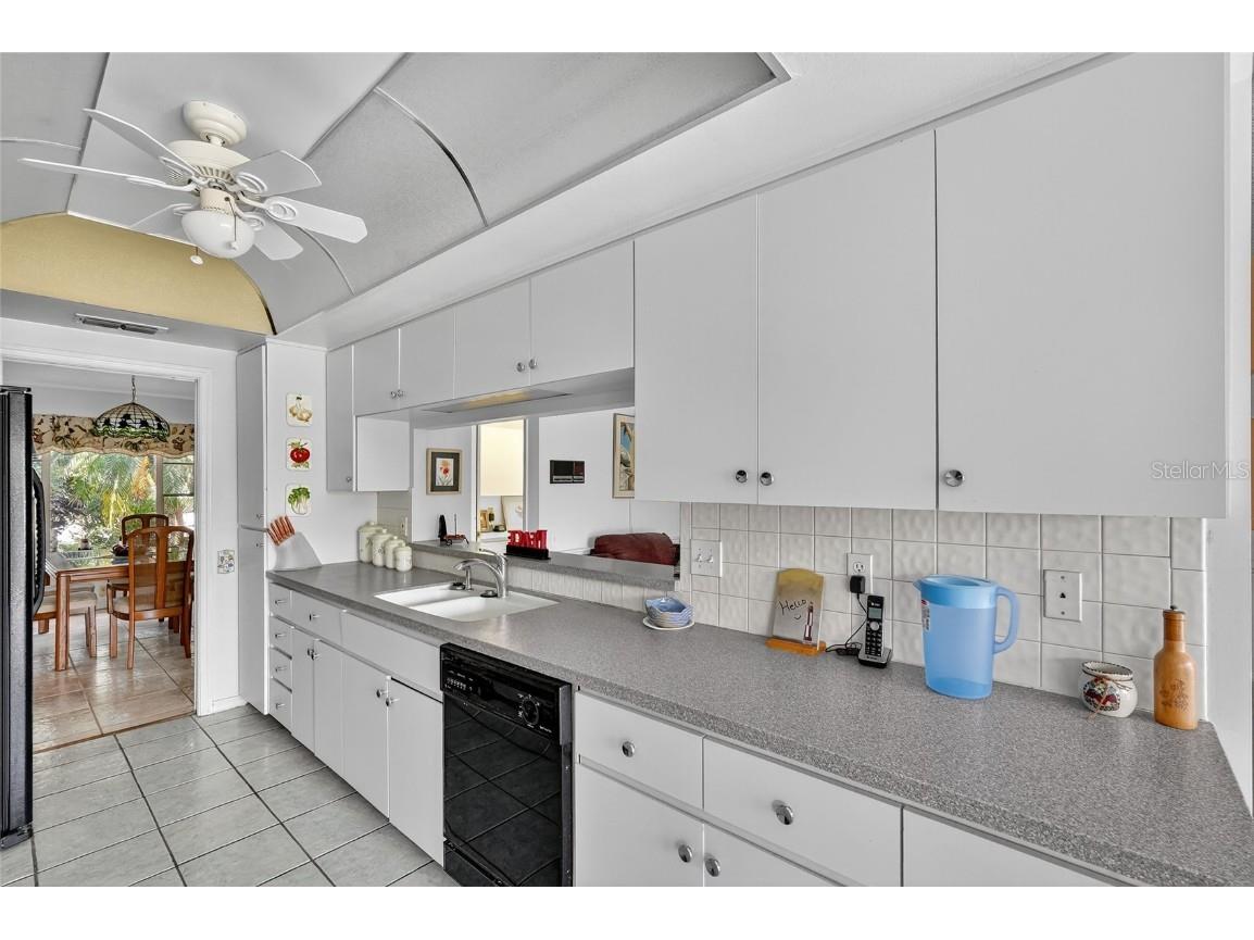 2824 Summervale Drive Holiday FL 34691 TB8435387 image10