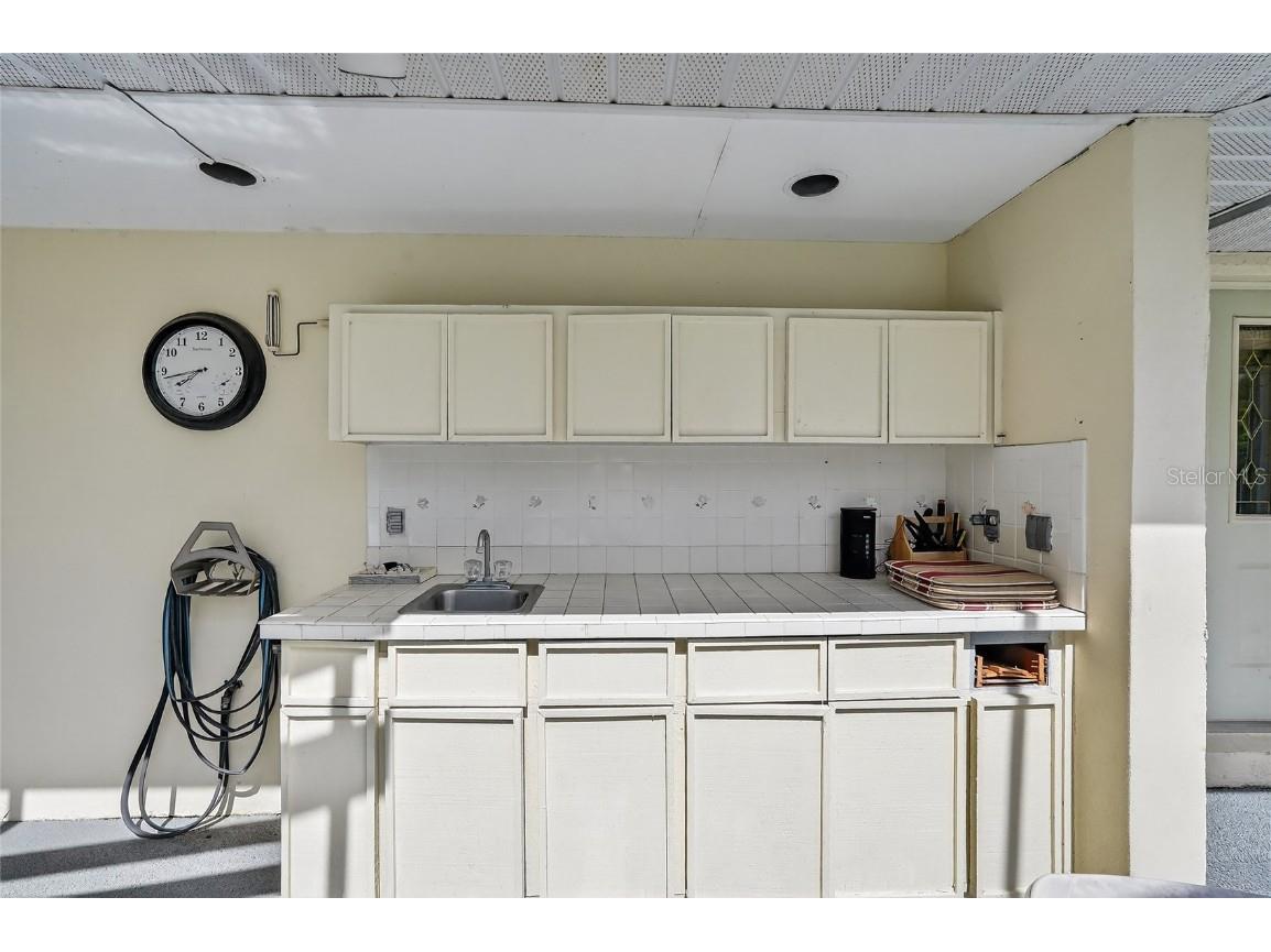 2824 Summervale Drive Holiday FL 34691 TB8435387 image36