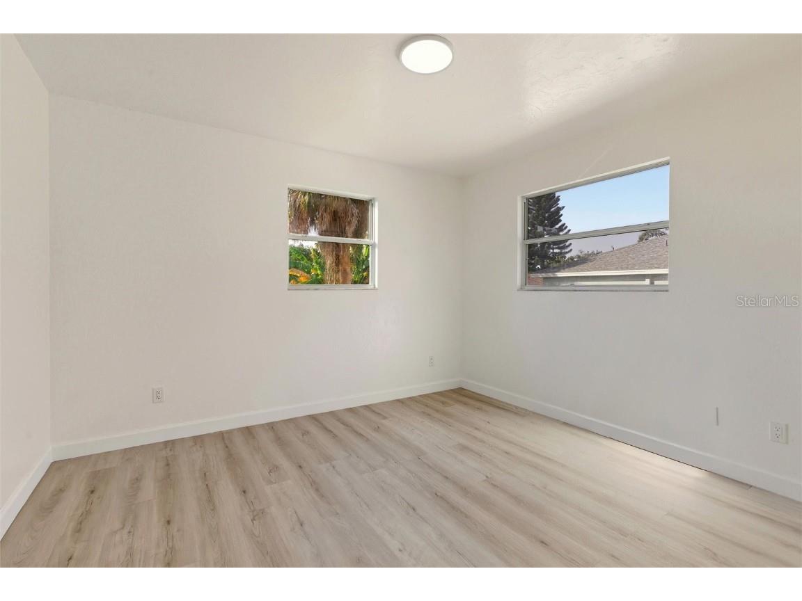 2825 Church Avenue Sarasota FL 34234 TB8447501 image18