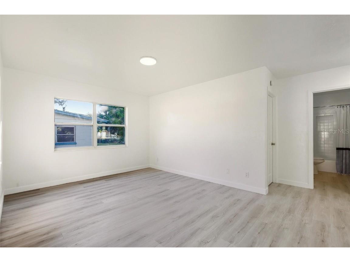 2825 Church Avenue Sarasota FL 34234 TB8447501 image6