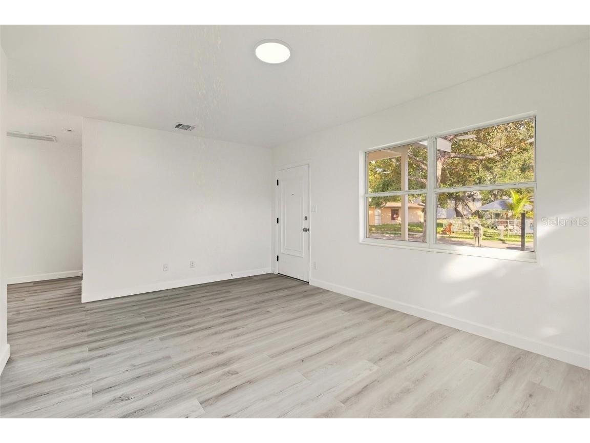 2825 Church Avenue Sarasota FL 34234 TB8447501 image7