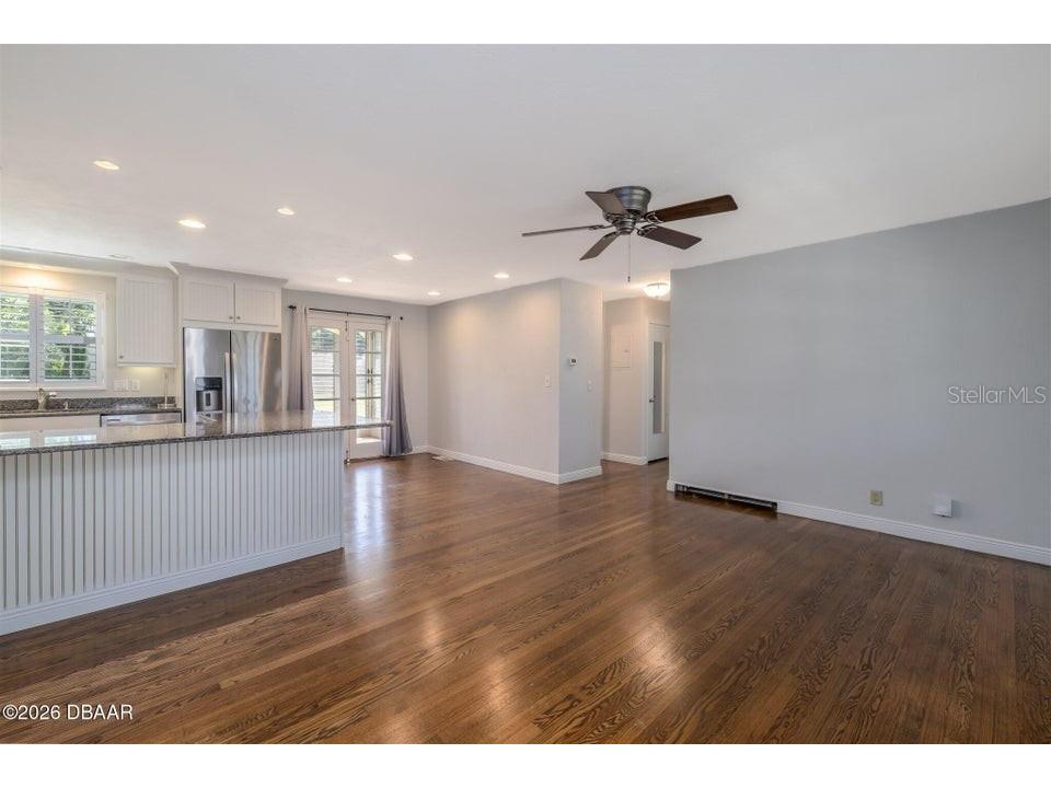 2825 Gladys Terrace Daytona Beach FL 32118 V4949081 image10
