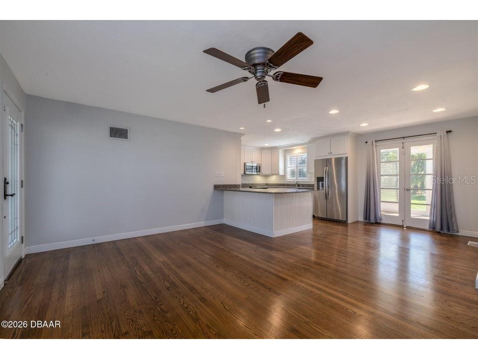 2825 Gladys Terrace Daytona Beach FL 32118 V4949081 image9