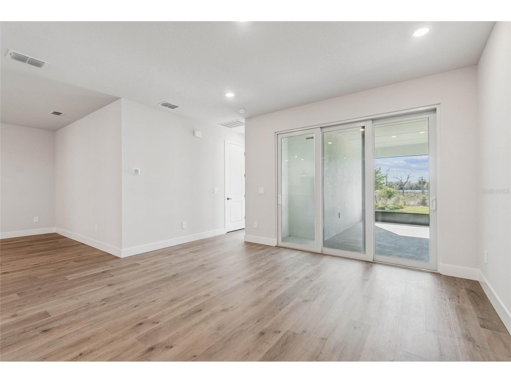 2825 Marrakesh Lane Sarasota FL 34234 TB8444596 image13