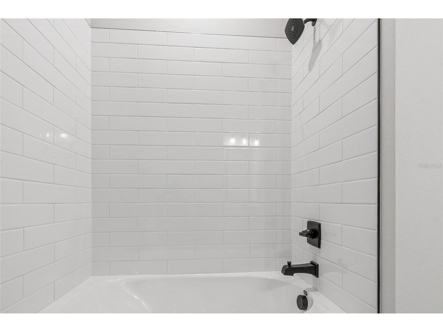 2825 Marrakesh Lane Sarasota FL 34234 TB8444596 image30