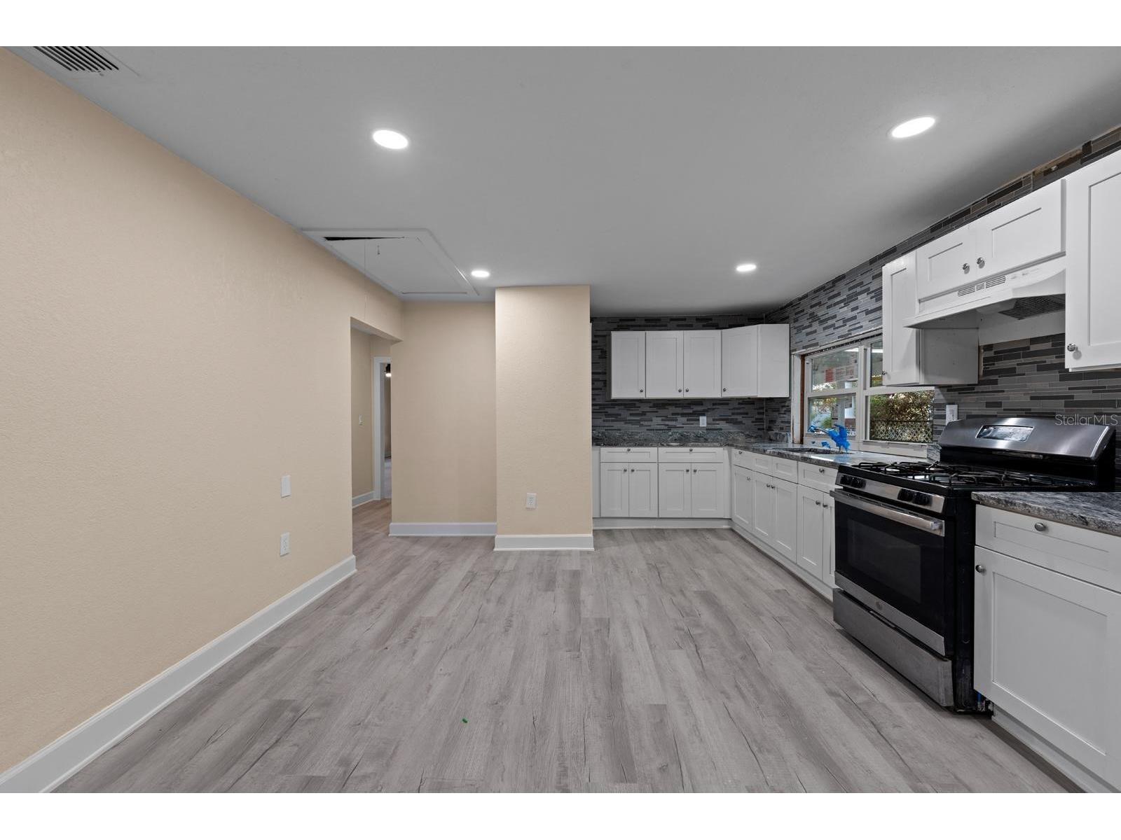 2825 N Taliaferro Avenue Tampa FL 33602 TB8469635 image12