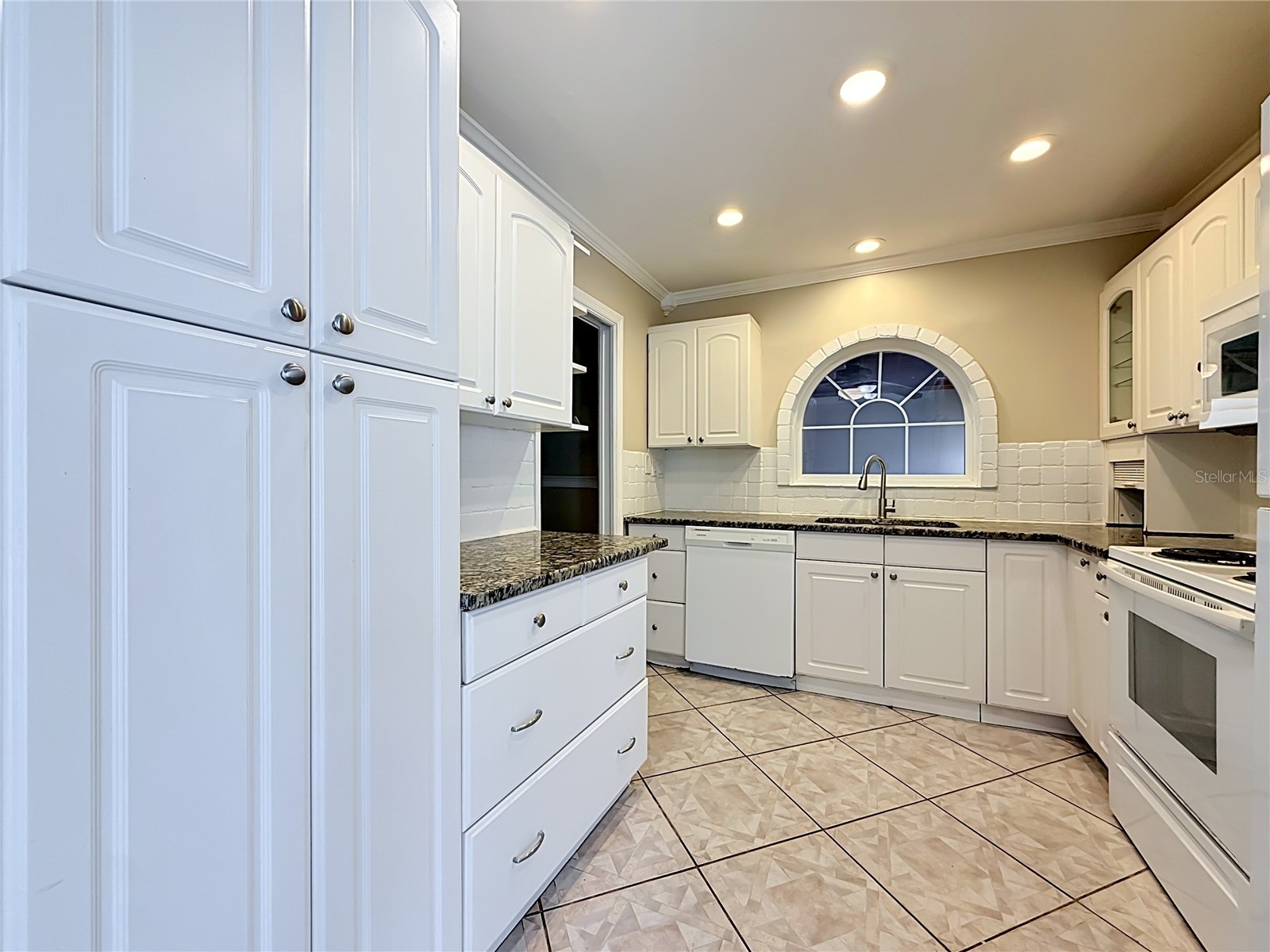 2825 Wendover Terrace Palm Harbor FL 34685 C7526434 image22