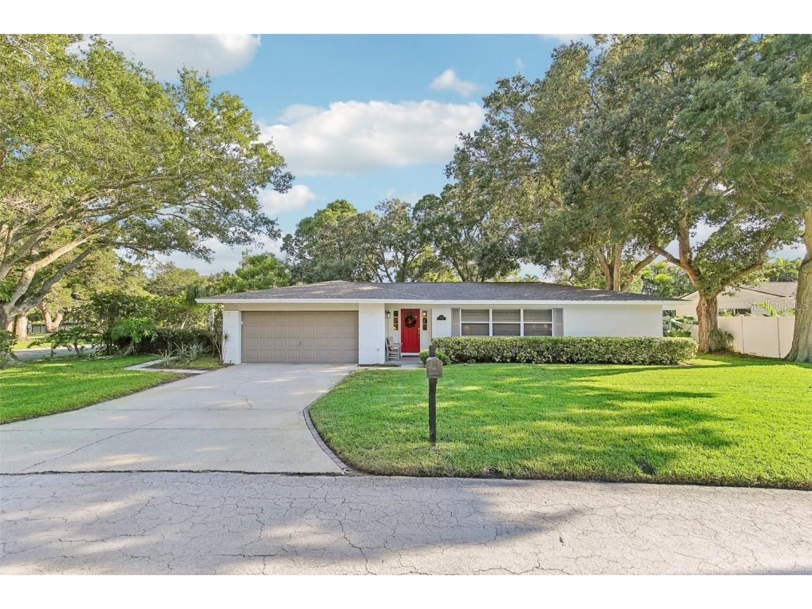2826 Del Rio Drive Belleair Bluffs FL 33770 TB8305511 image1