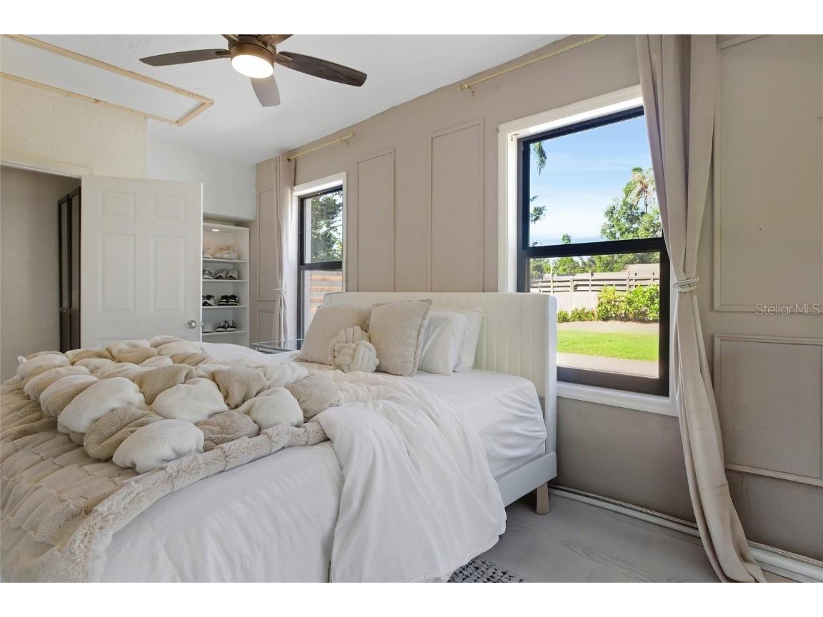 2826 Marlette Street Sarasota FL 34231 A4671301 image12