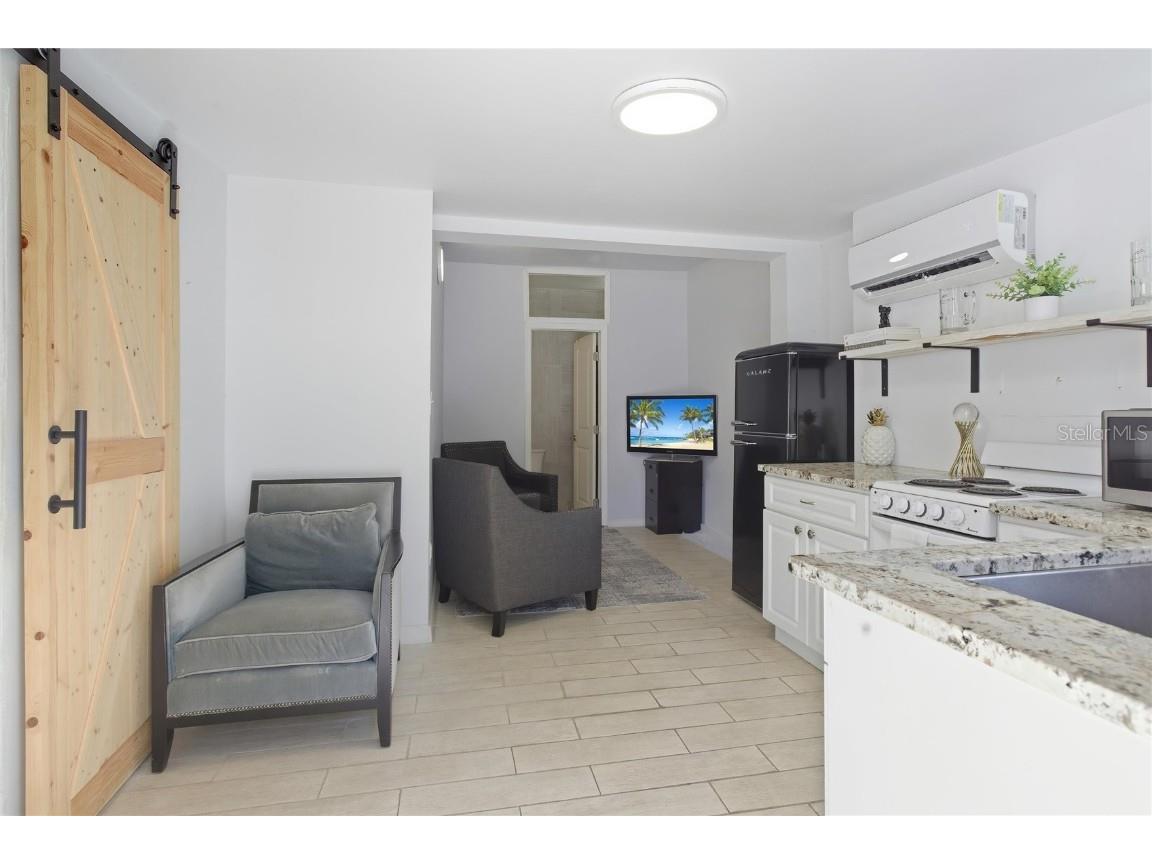 2826 Marlette Street Sarasota FL 34231 A4671301 image14