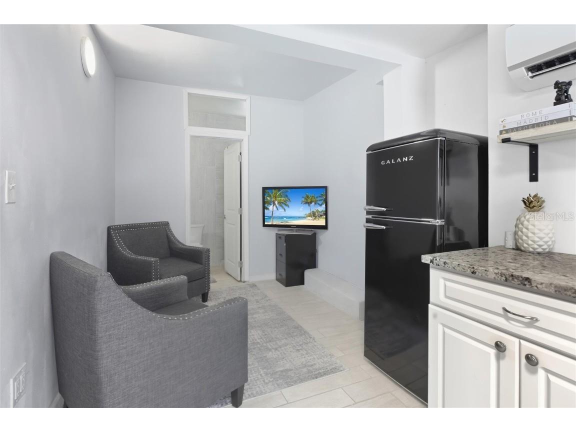 2826 Marlette Street Sarasota FL 34231 A4671301 image16