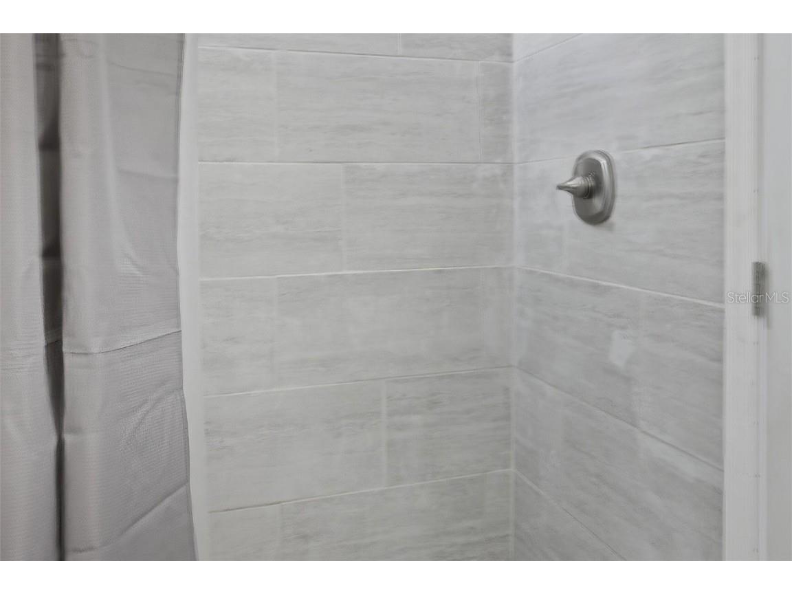 2826 Marlette Street Sarasota FL 34231 A4671301 image18